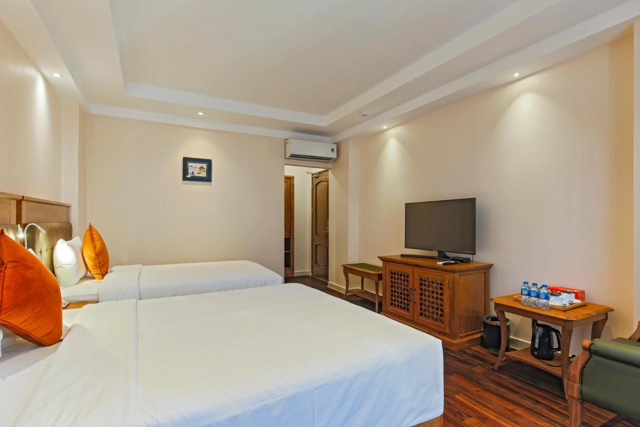 Hoang Lan Hotel Ho Chi Minh City Exterior photo